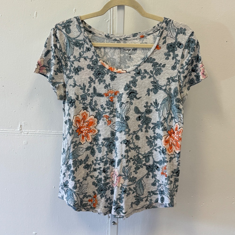LOFT Vintage Soft Floral T-shirt Cotton Scoop Neck Top Small Lightweight